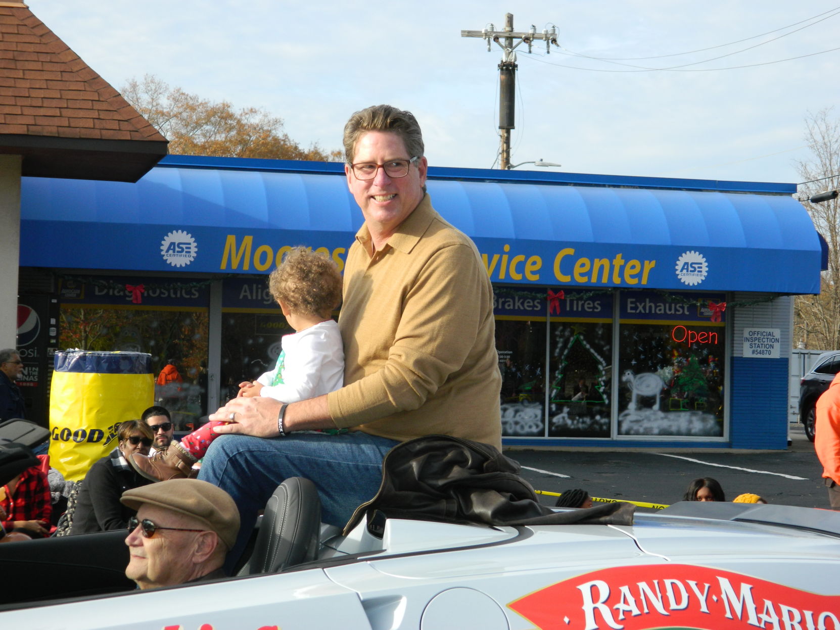 Mooresville Christmas Parade (72).JPG